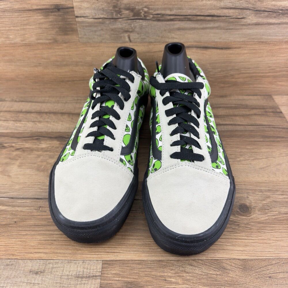 Vans Size 9.5 W|M 8 Unisex Custom Alien Skate Bla… - image 2